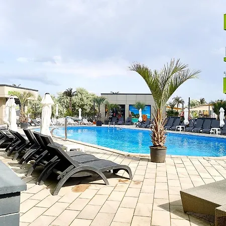 Seaesta Nord Pool And * Mamaia